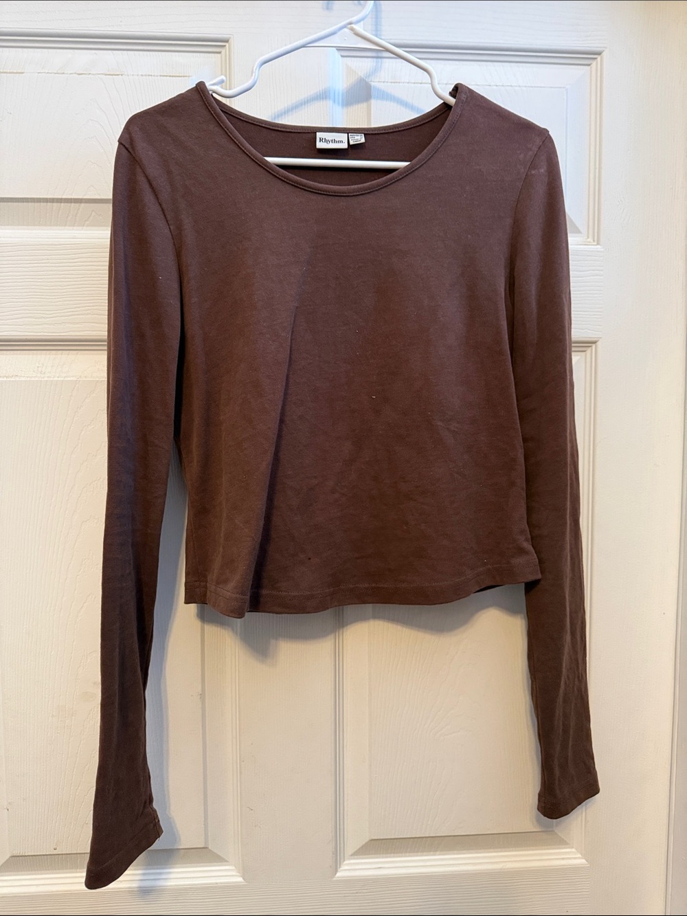 Rhythm. Cropped Long-Sleeve Tee in Chocolate Brown